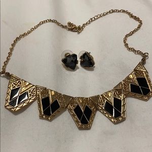 Stunning geometric statement necklace